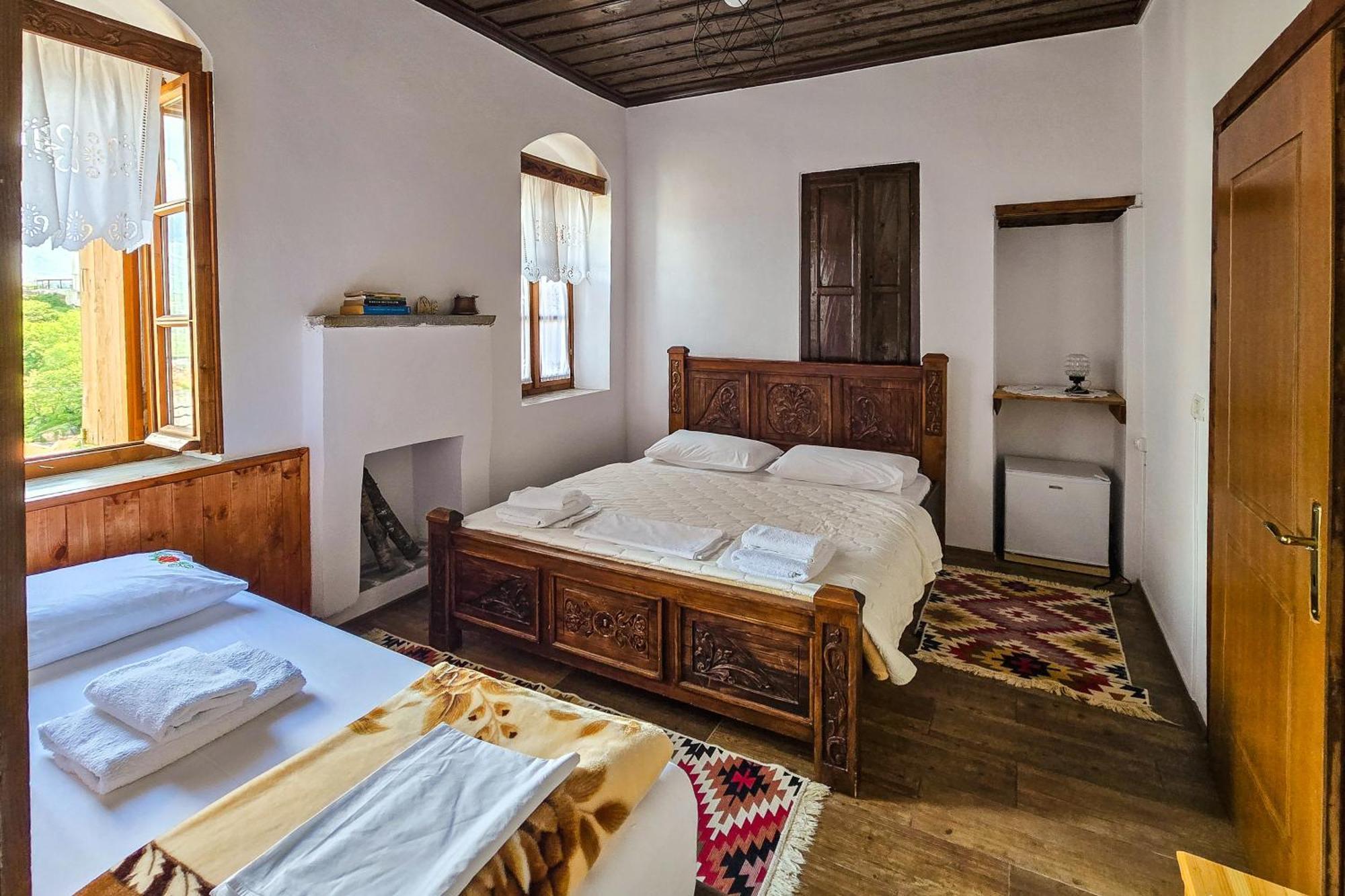 Silver Hill Guesthouse Gjirokastër Kamer foto